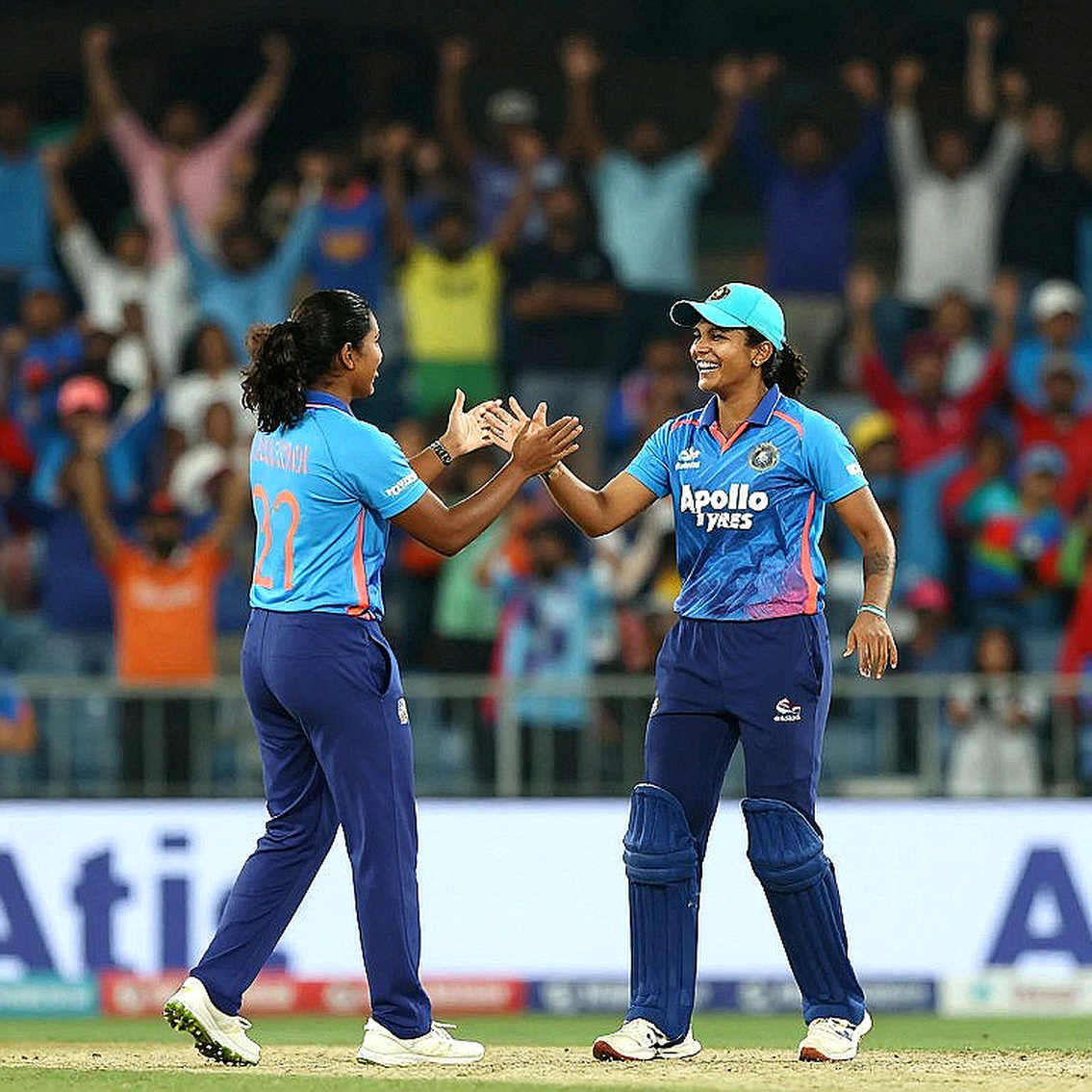 টেস্ট কোচের পাসপোর্ট: ফ্লেমিংয়ের মন্তব্য আর ইসিবির দুই যুগের নিয়োগ-খতিয়ান টেস্ট কোচের পাসপোর্ট: ফ্লেমিংয়ের মন্তব্য আর ইসিবির দুই যুগের নিয়োগ-খতিয়ান