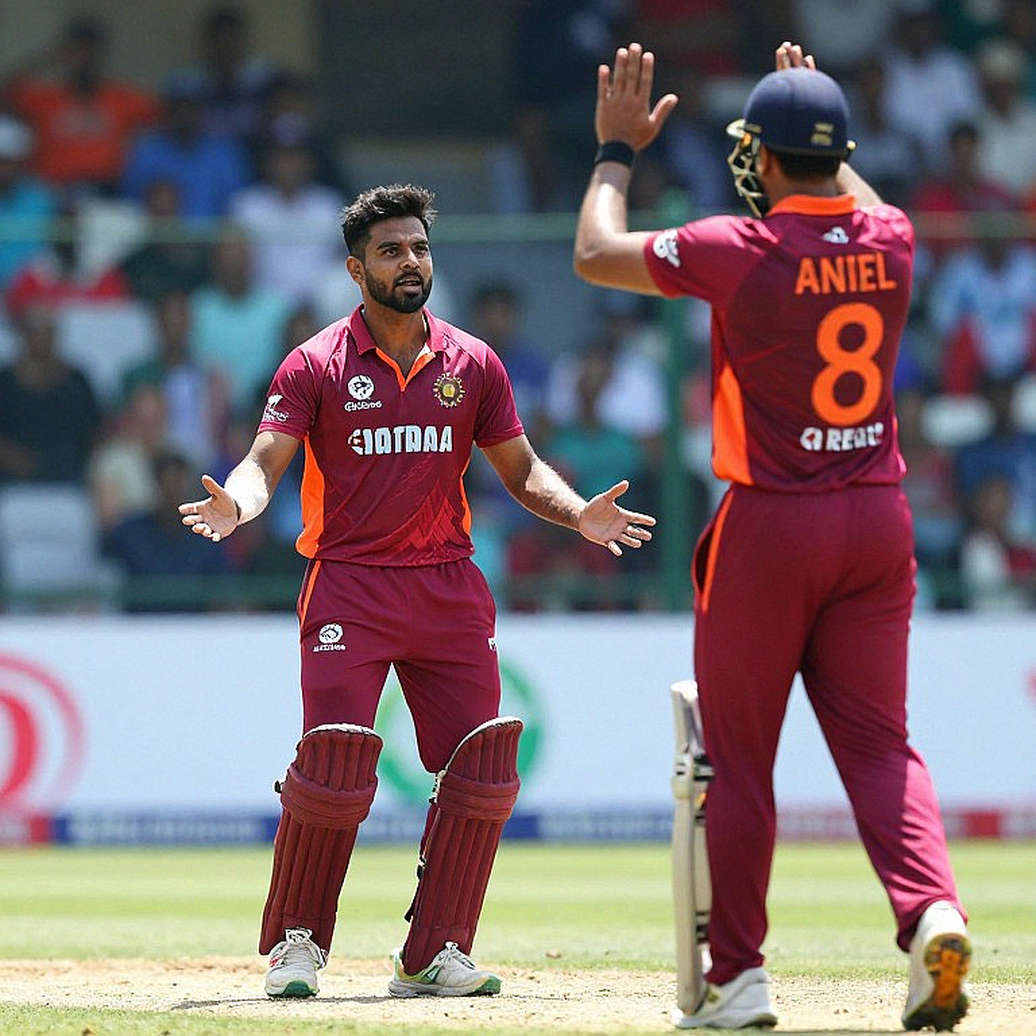 Thirteen Wickets at Gqeberha: Smith's Neck, Jansen's Angle and the Arithmetic of a Dropped Catch Thirteen Wickets at Gqeberha: Smith's Neck, Jansen's Angle and the Arithmetic of a Dropped Catch